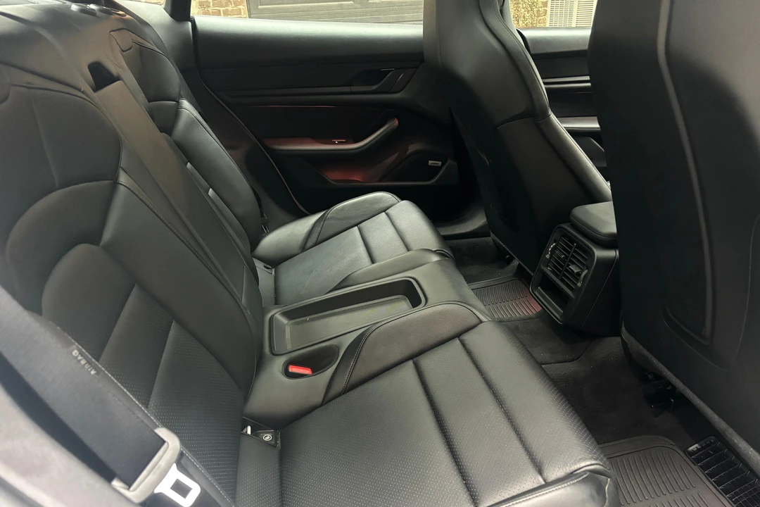 2022 Porsche Taycan 4S - Image 27 of 31