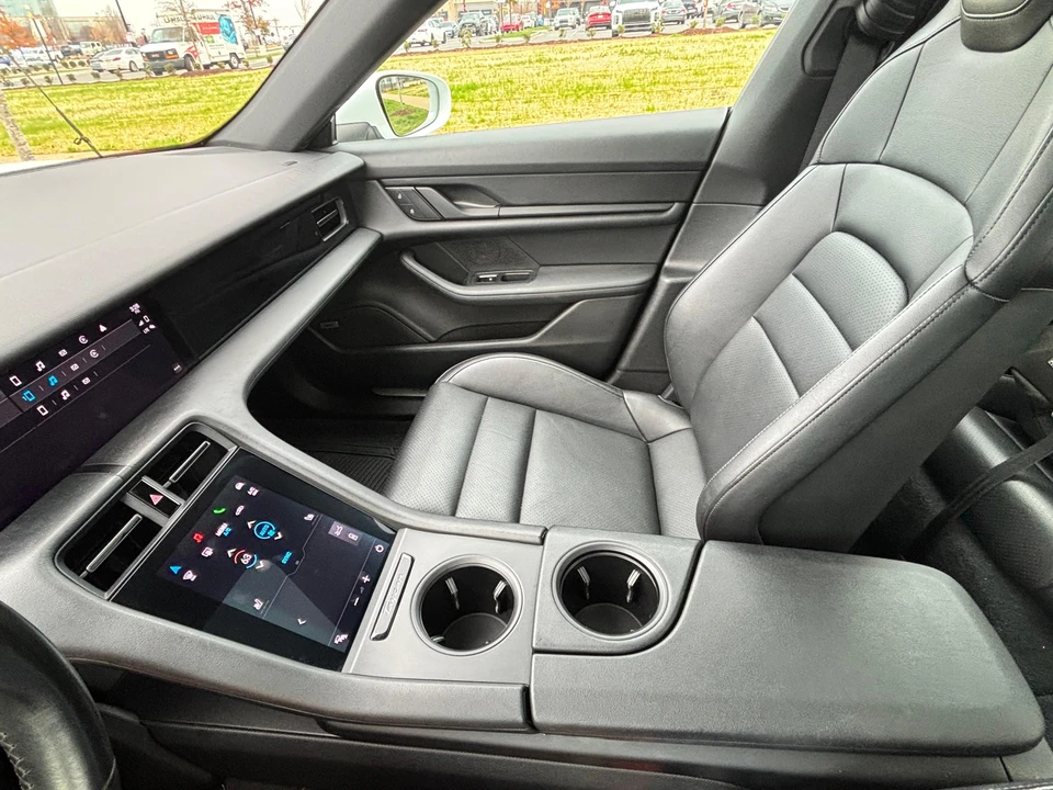 2022 Porsche Taycan 4S - Image 31 of 31