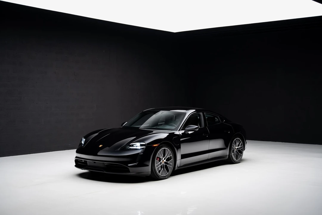 2022 Porsche Taycan 4S - Image 4 of 12