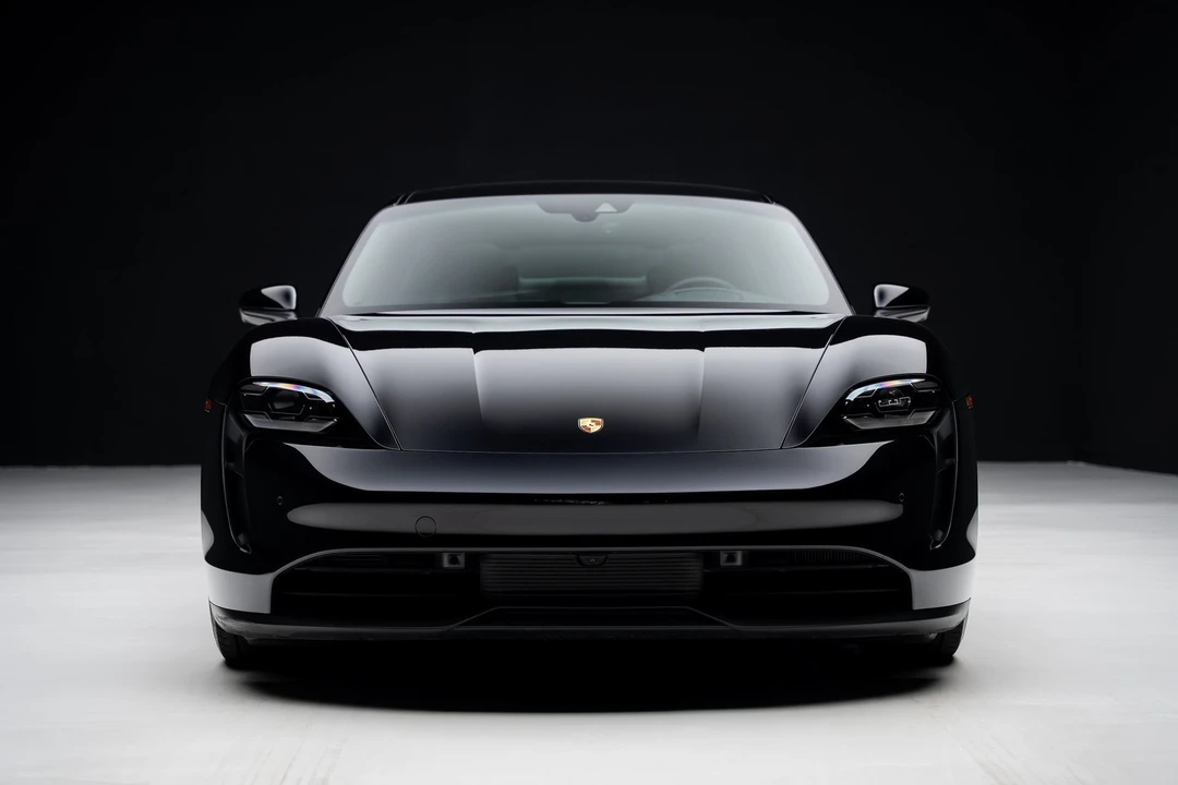2022 Porsche Taycan 4S - Image 8 of 12