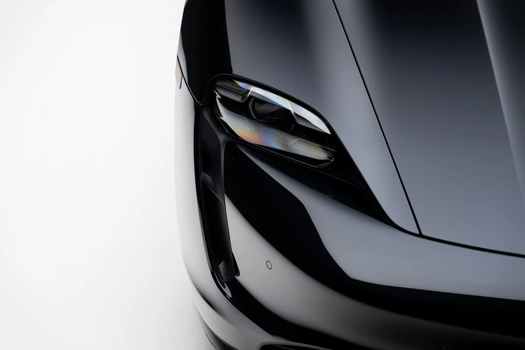 2022 Porsche Taycan 4S - Image 12 of 21