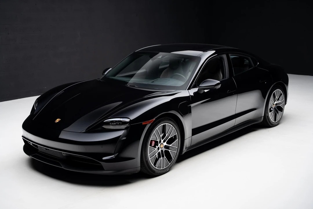 2022 Porsche Taycan 4S - Image 5 of 12