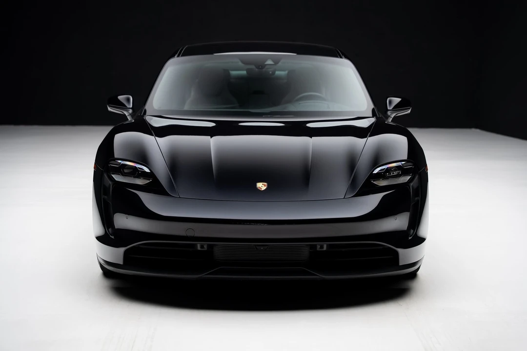 2022 Porsche Taycan 4S - Image 7 of 21