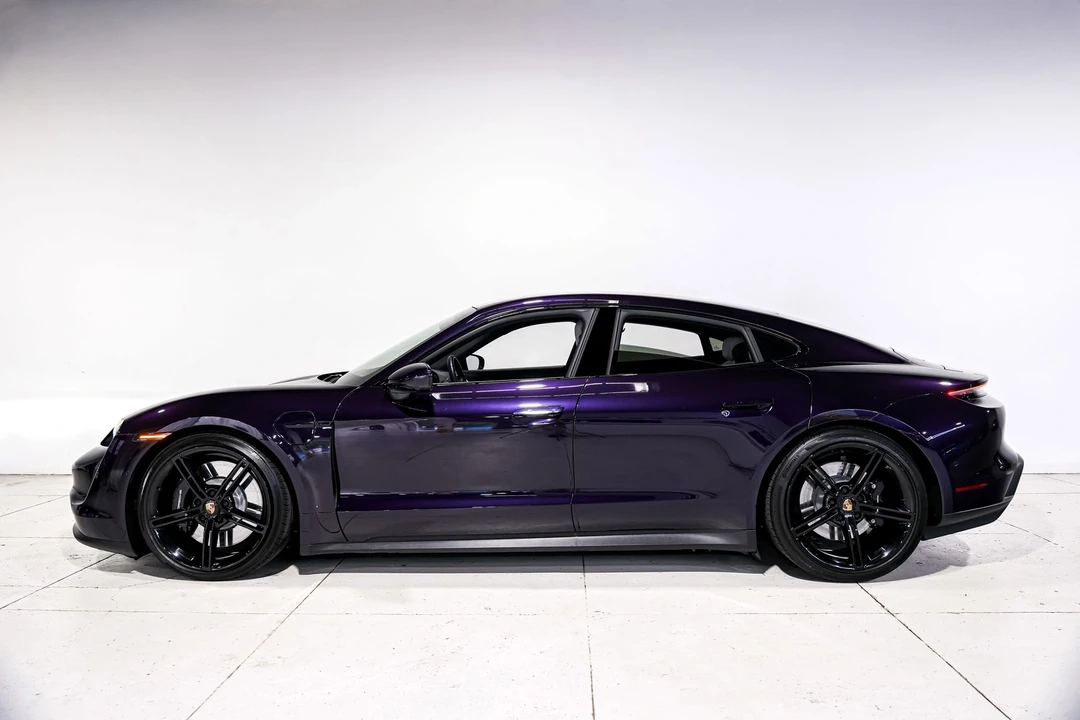 2022 Porsche Taycan 4S - Image 7 of 12
