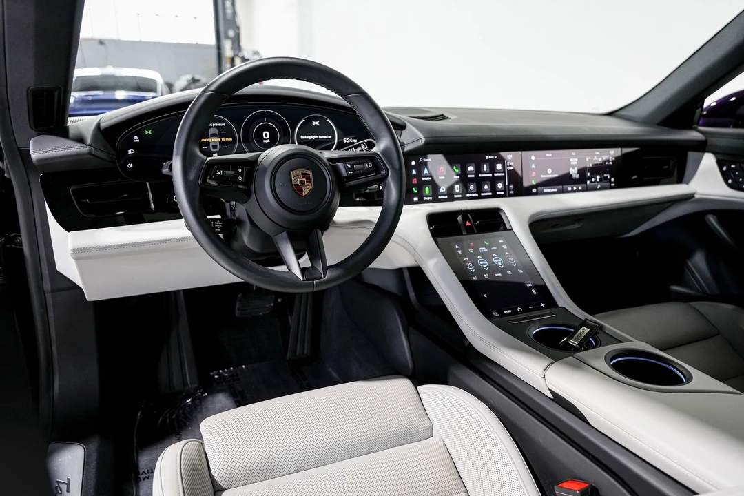 2022 Porsche Taycan 4S - Image 9 of 12