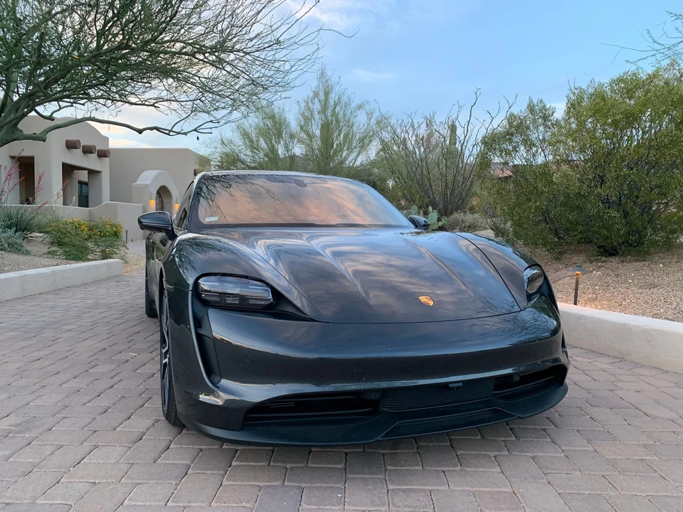 2022 Porsche Taycan 4S - Image 4 of 11