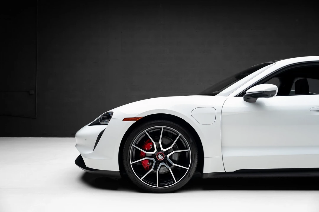 2022 Porsche Taycan 4S - Image 17 of 21