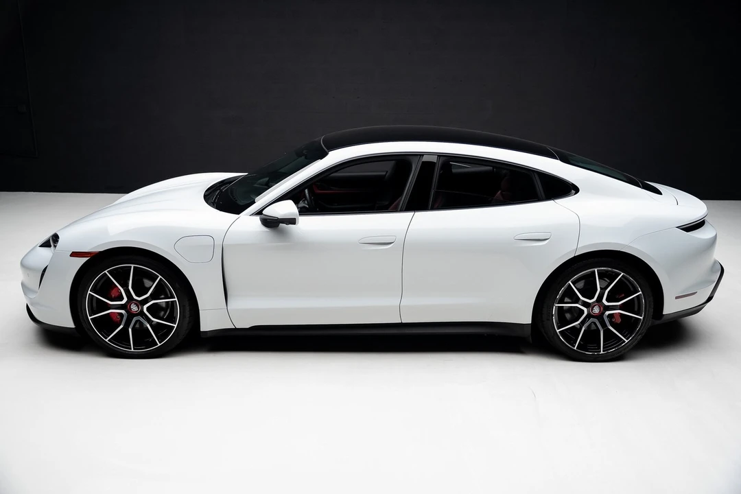 2022 Porsche Taycan 4S - Image 15 of 21