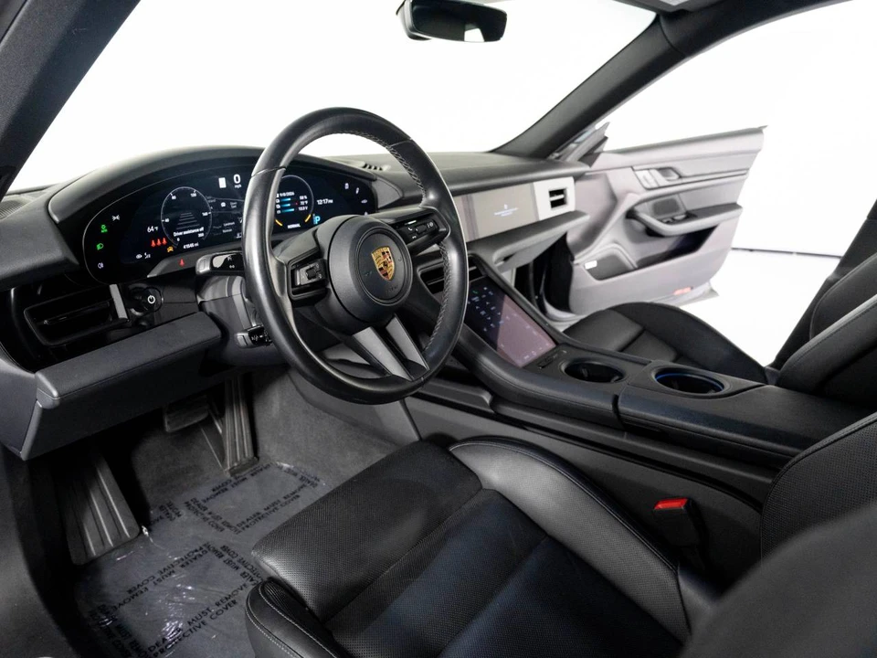 2022 Porsche Taycan 4S - Image 5 of 5