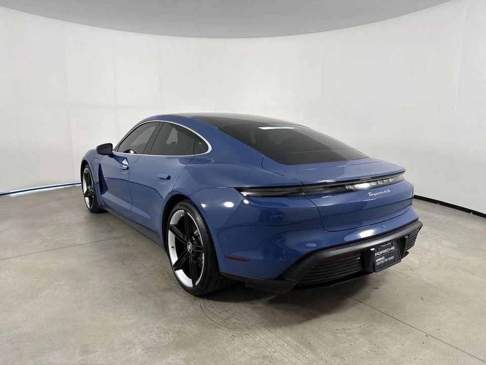 2022 Porsche Taycan 4S - Image 3 of 5