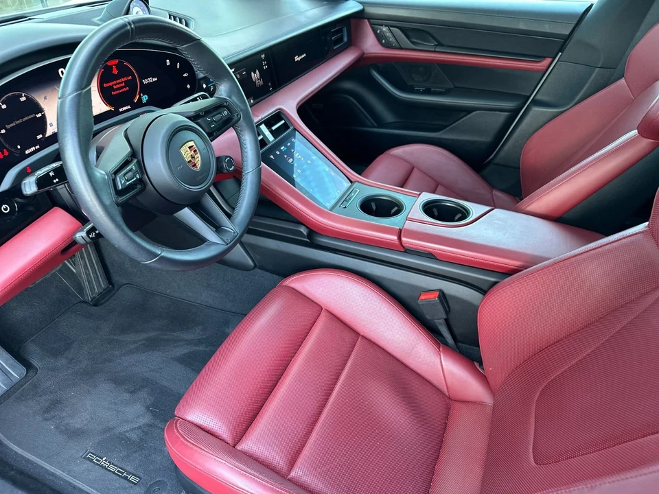 2022 Porsche Taycan - Image 10 of 12