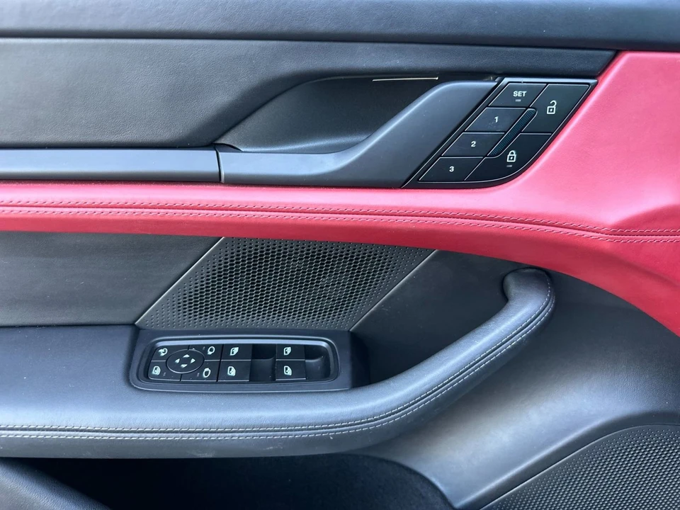2022 Porsche Taycan - Image 11 of 12