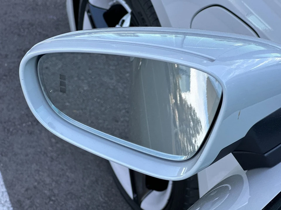 2022 Porsche Taycan - Image 9 of 12