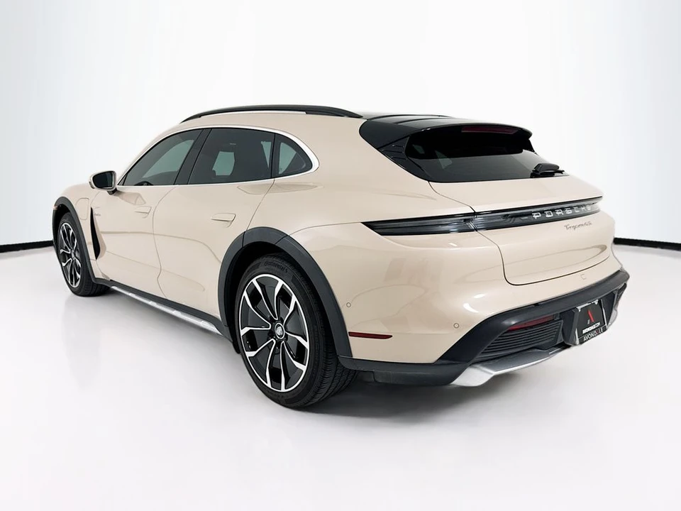 2022 Porsche Taycan Cross Turismo - Image 3 of 12