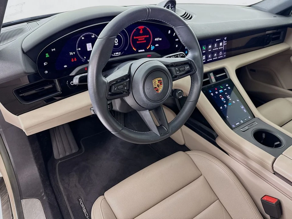 2022 Porsche Taycan Cross Turismo - Image 4 of 12