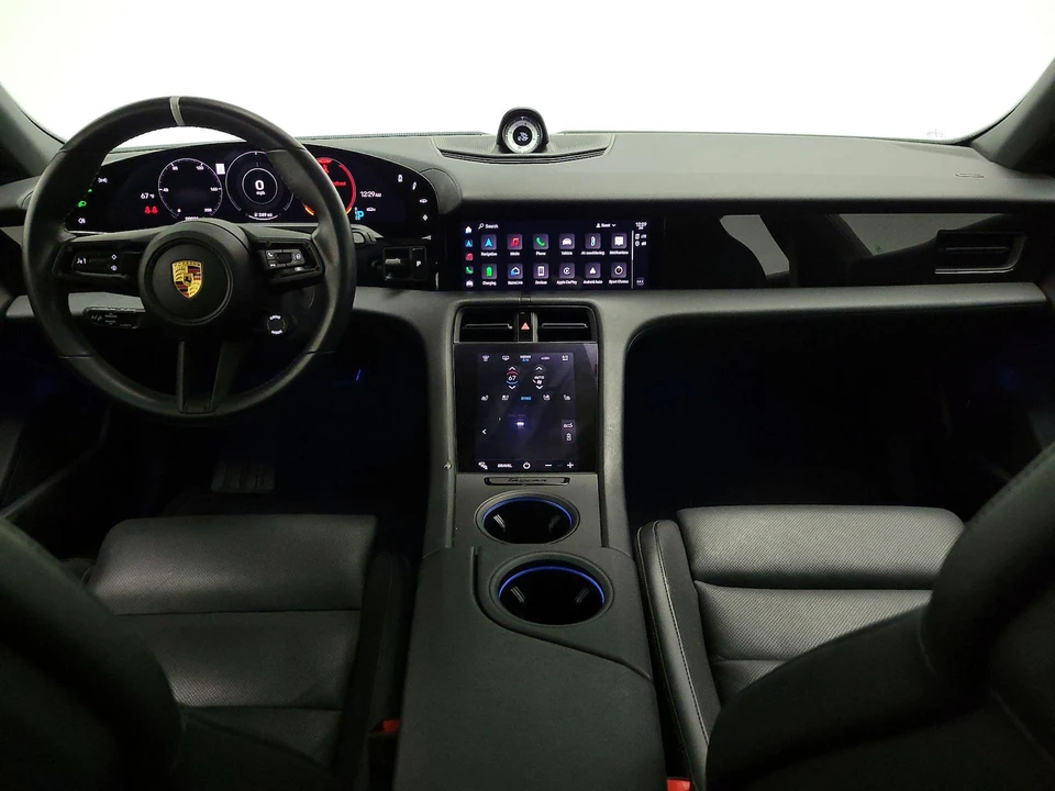 2022 Porsche Taycan Cross Turismo - Image 10 of 25