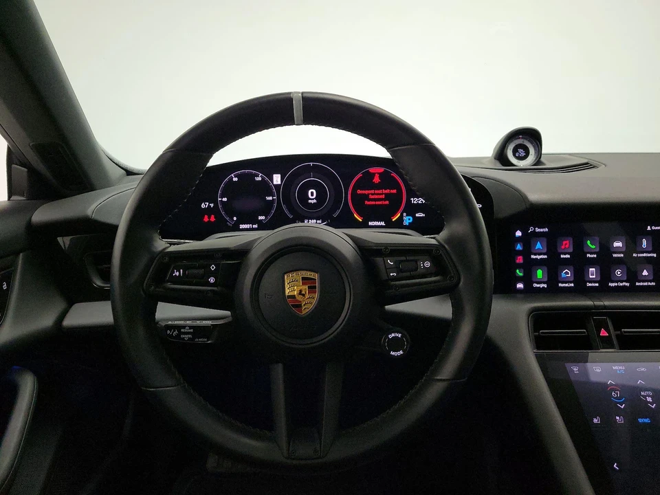2022 Porsche Taycan Cross Turismo - Image 11 of 25