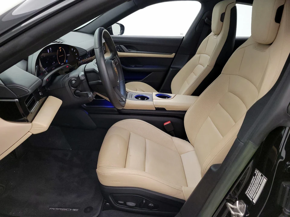 2022 Porsche Taycan 4S - Image 12 of 26