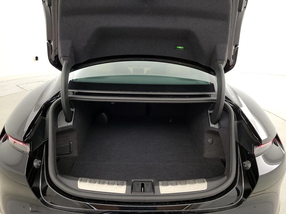 2022 Porsche Taycan 4S - Image 21 of 26