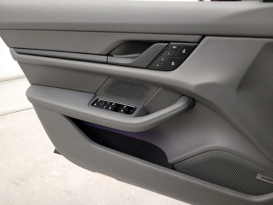 2022 Porsche Taycan - Image 13 of 27