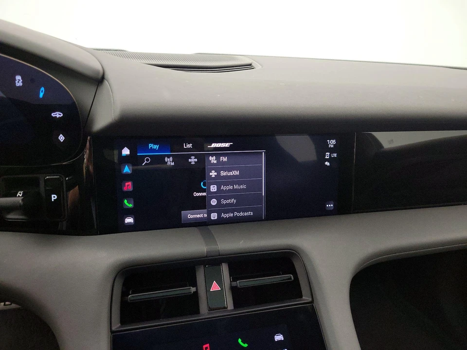 2022 Porsche Taycan - Image 17 of 27
