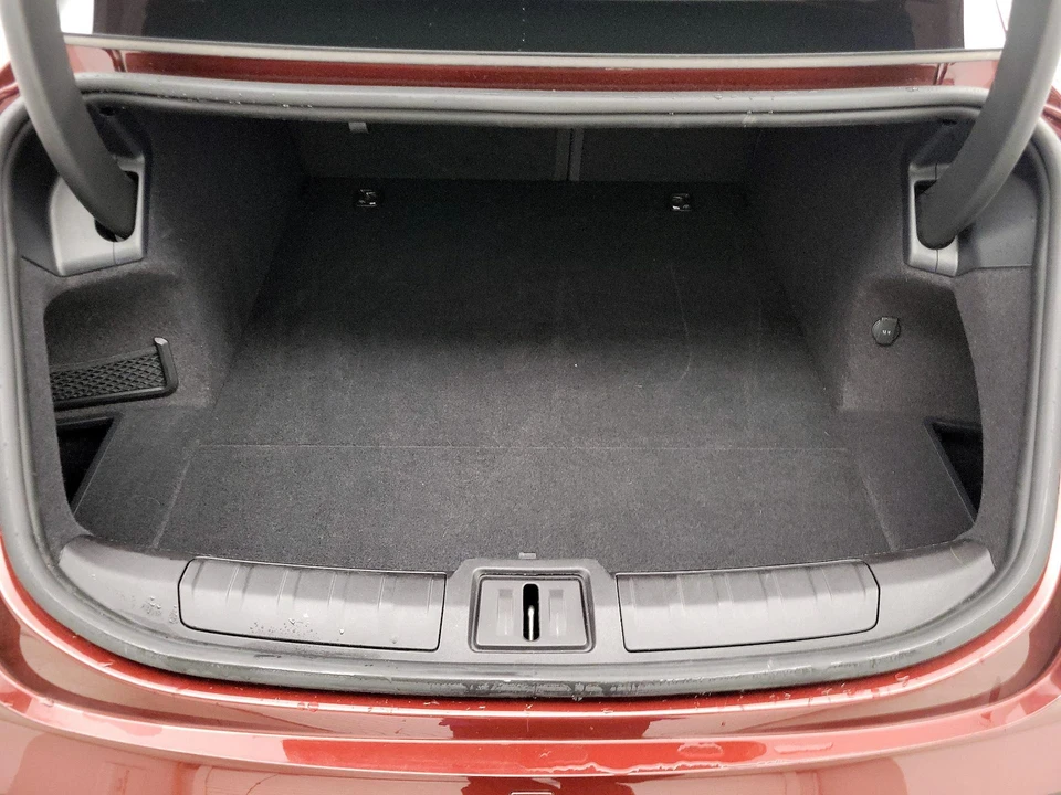 2022 Porsche Taycan - Image 22 of 27
