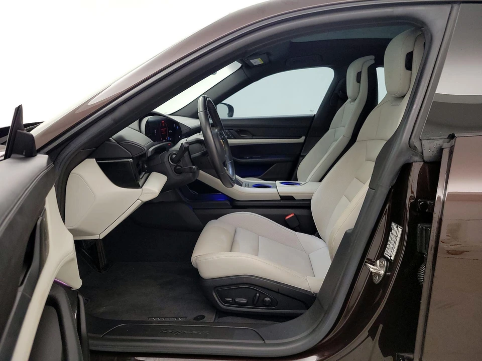 2022 Porsche Taycan - Image 12 of 27