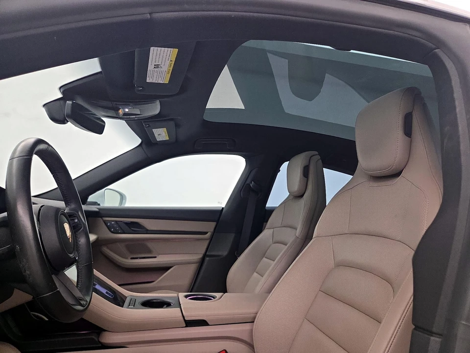 2022 Porsche Taycan - Image 20 of 27