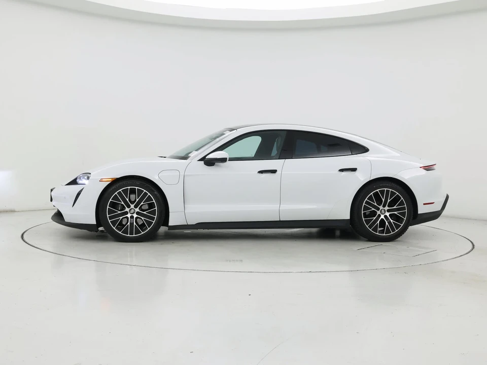 2022 Porsche Taycan - Image 4 of 27