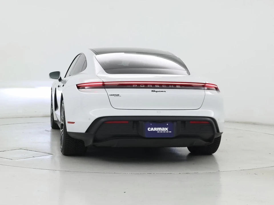 2022 Porsche Taycan - Image 7 of 27