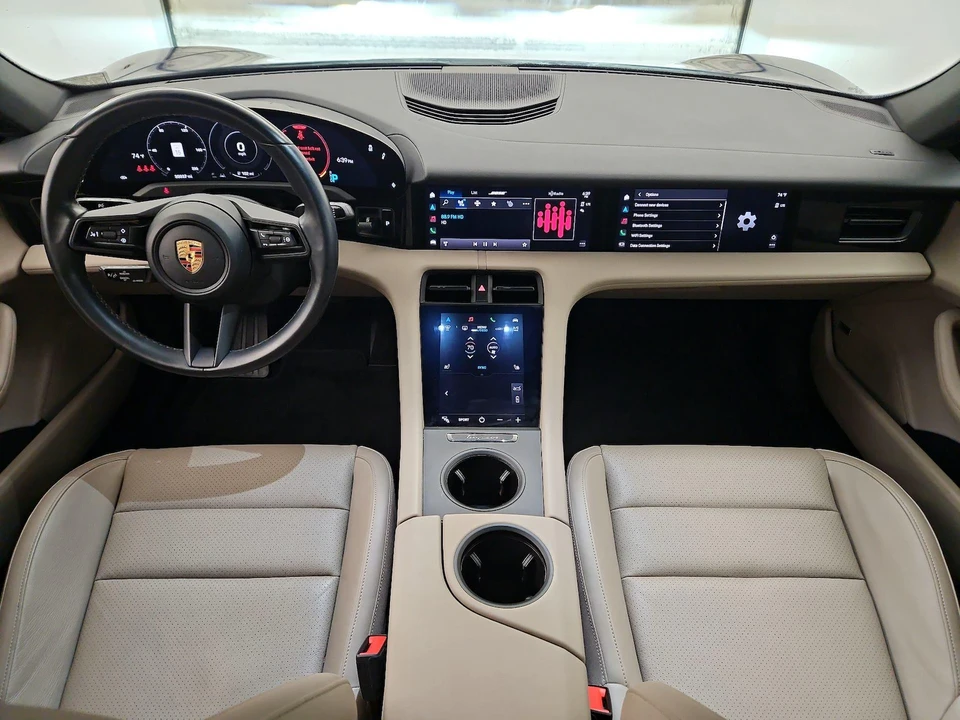 2022 Porsche Taycan - Image 10 of 25