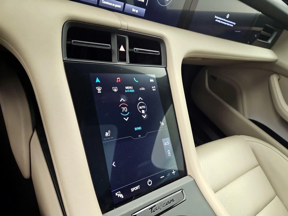 2022 Porsche Taycan - Image 17 of 25