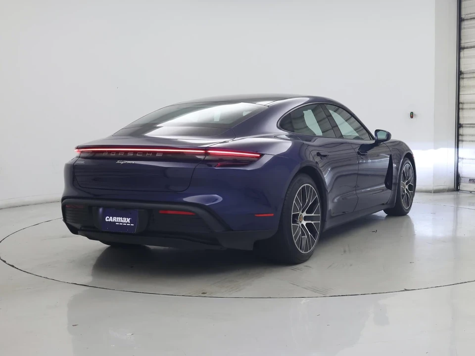 2022 Porsche Taycan - Image 9 of 25
