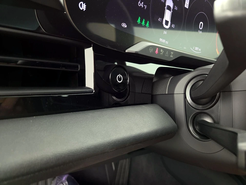 2022 Porsche Taycan - Image 14 of 28