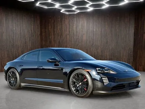 2022 Porsche Taycan GTS