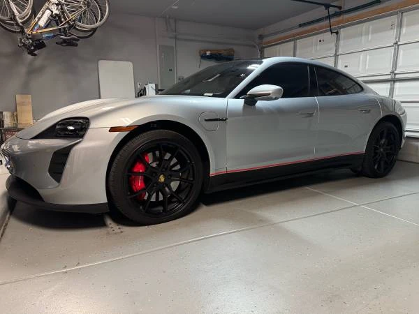 2022 Porsche Taycan GTS - Image 2 of 20