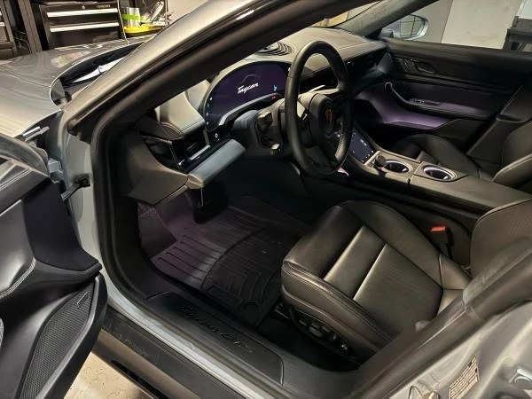 2022 Porsche Taycan GTS - Image 14 of 20