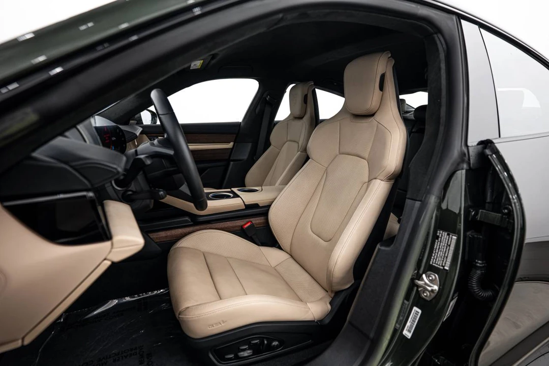 2022 Porsche Taycan GTS - Image 5 of 5