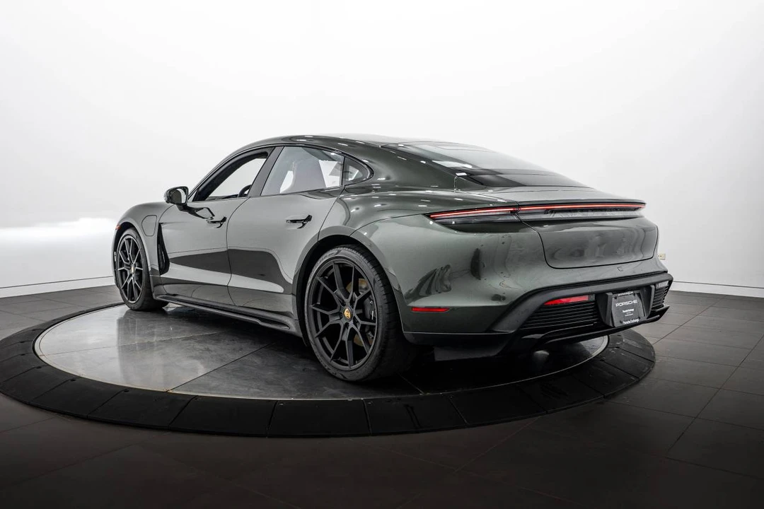 2022 Porsche Taycan GTS - Image 3 of 5