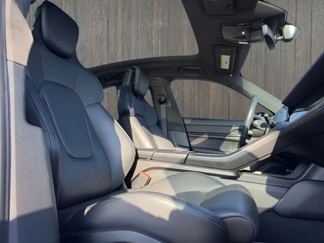 2022 Porsche Taycan GTS - Image 19 of 20