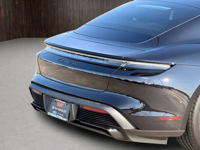2022 Porsche Taycan GTS - Image 14 of 20