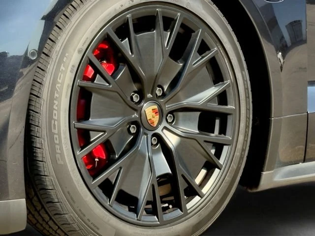 2022 Porsche Taycan GTS - Image 15 of 20