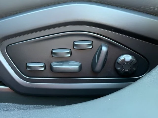 2022 Porsche Taycan GTS - Image 17 of 20