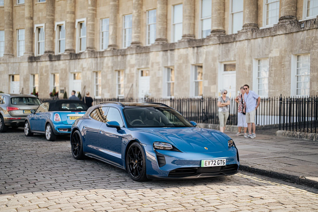 2022 Porsche Taycan GTS - Image 14 of 31