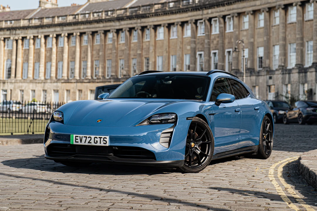 2022 Porsche Taycan GTS - Image 2 of 31