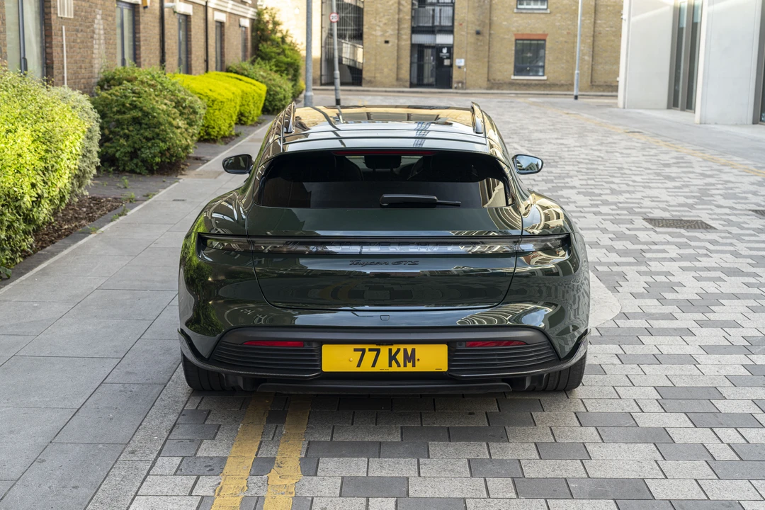 2022 Porsche Taycan GTS - Image 5 of 31