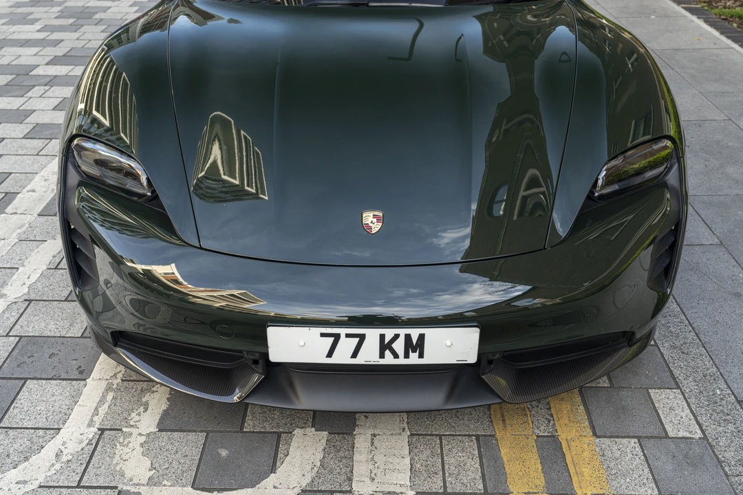 2022 Porsche Taycan GTS - Image 10 of 31