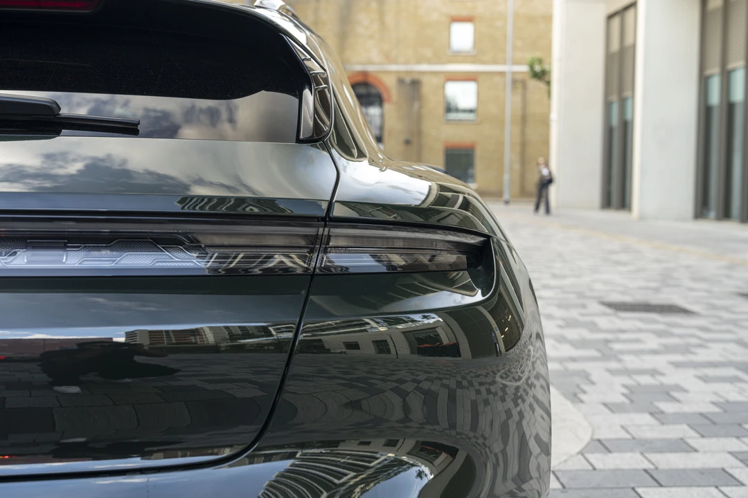 2022 Porsche Taycan GTS - Image 30 of 31