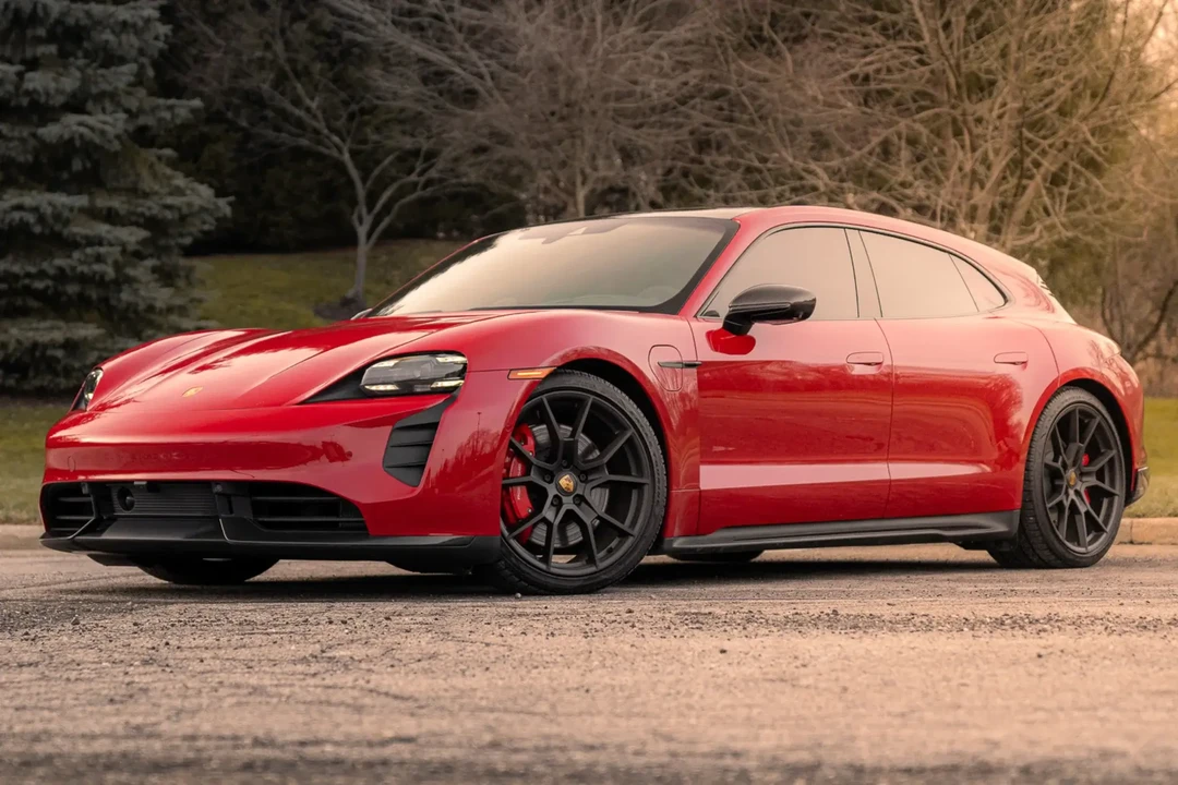 2022 Porsche Taycan Cross Turismo - Image 3 of 6