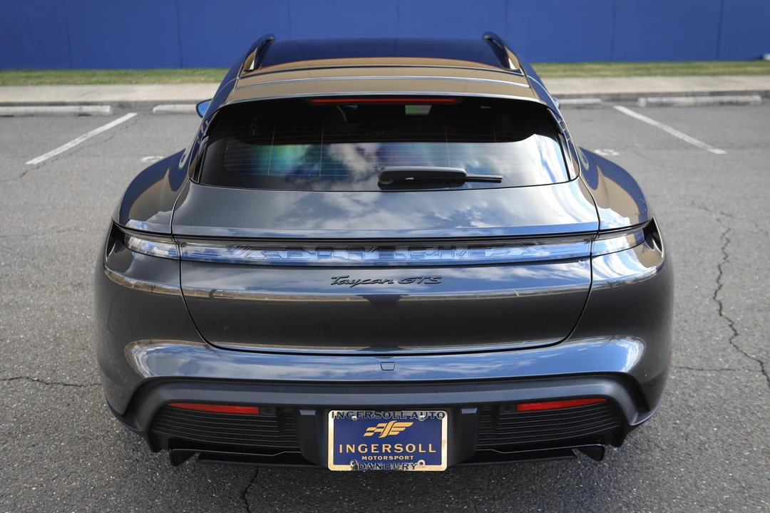 2022 Porsche Taycan GTS - Image 5 of 31